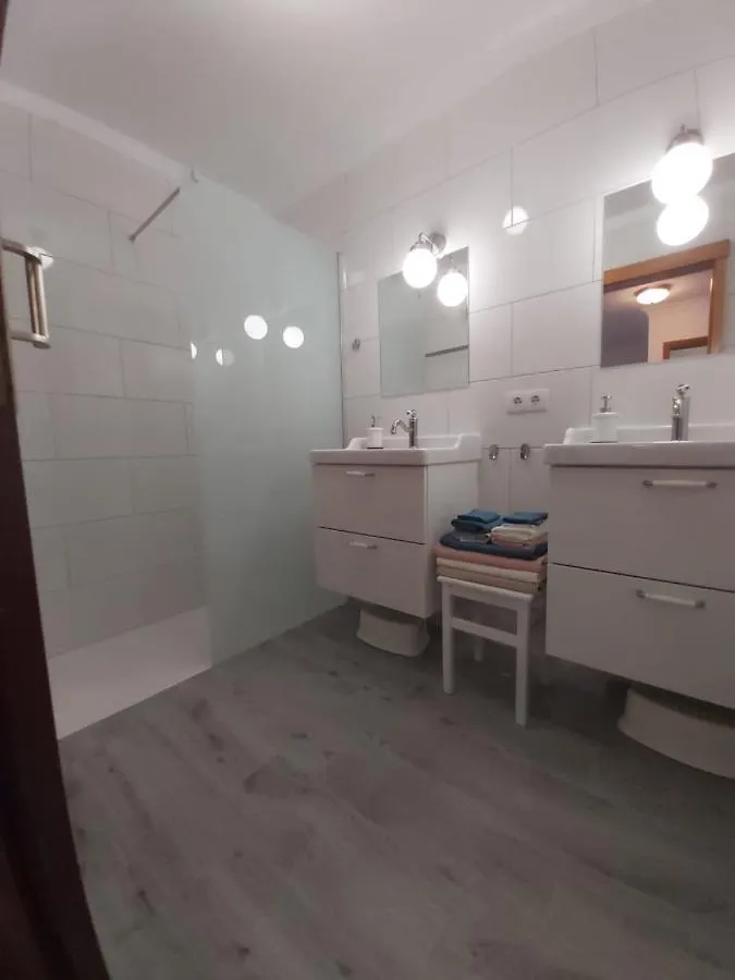 Piso, Recien Reformado, Garaje, Playa Cerca Apartment Radazul